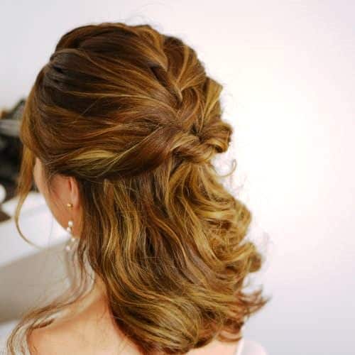 Trendy Prom Updos for Curly Hair